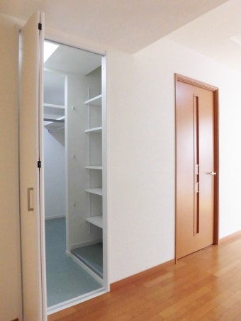 充実の水廻り設備とたっぷり収納で快適生活